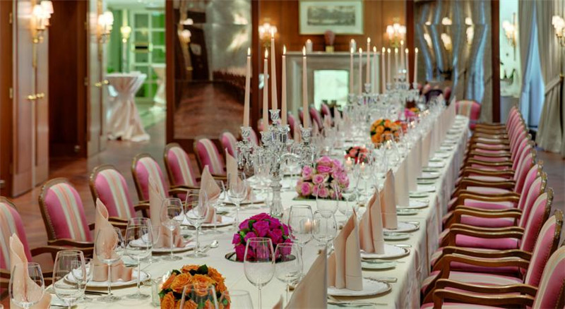 高端大氣的五星酒店會(huì)議餐飲空間 高端大氣的五星酒店會(huì)議餐飲空間