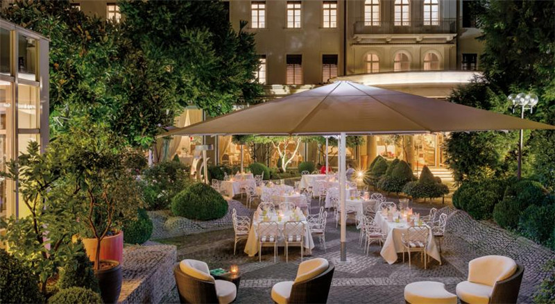 德國(guó)海德堡霍夫歐洲酒店室外餐飲空間 德國(guó)海德堡霍夫歐洲酒店室外餐飲空間