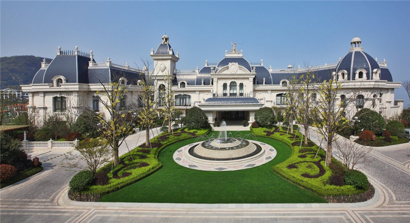 城堡一般的酒店建筑外觀設計實景圖