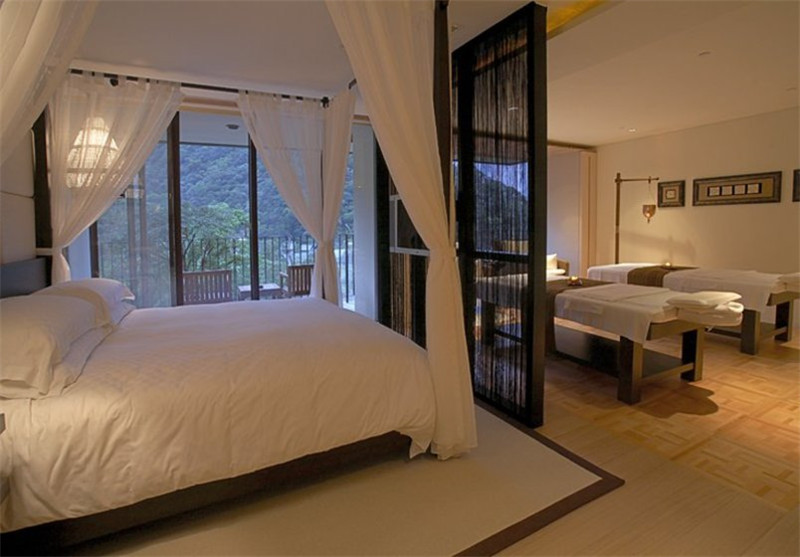 精品酒店客房空間局部設(shè)計實景圖