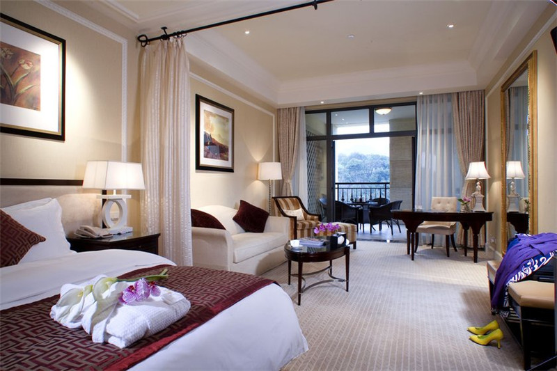 玫瑰花園酒店客房空間局部設(shè)計(jì)實(shí)景圖