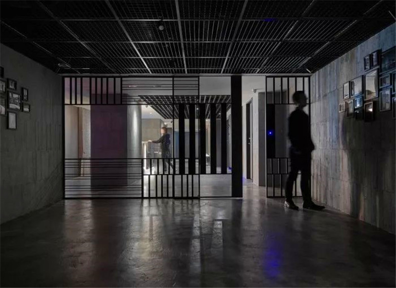 Light Hotel灰暗工業(yè)風精品酒店設(shè)計說明