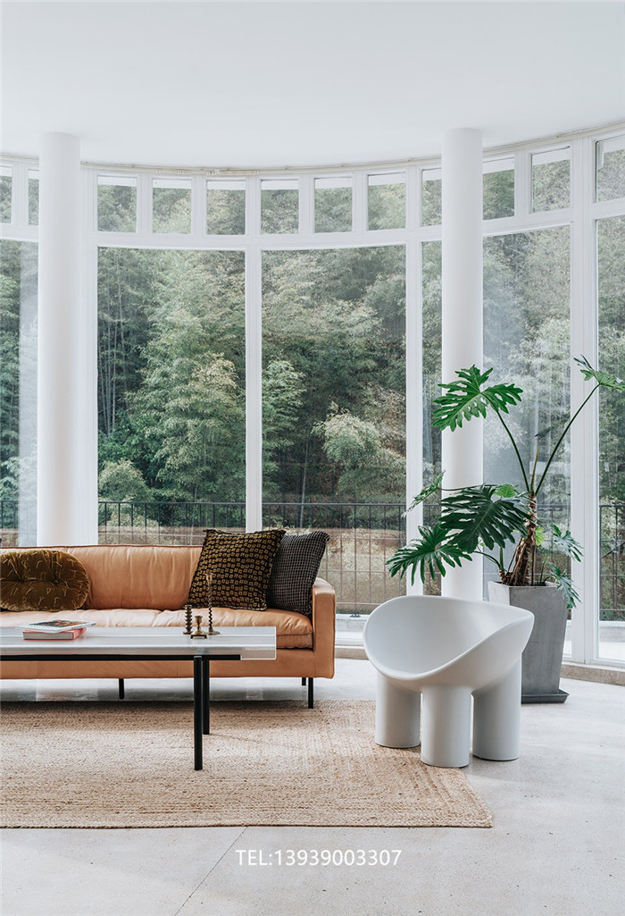 老式景區(qū)酒店改成民宿  回歸自然的山語民宿設(shè)計賞析