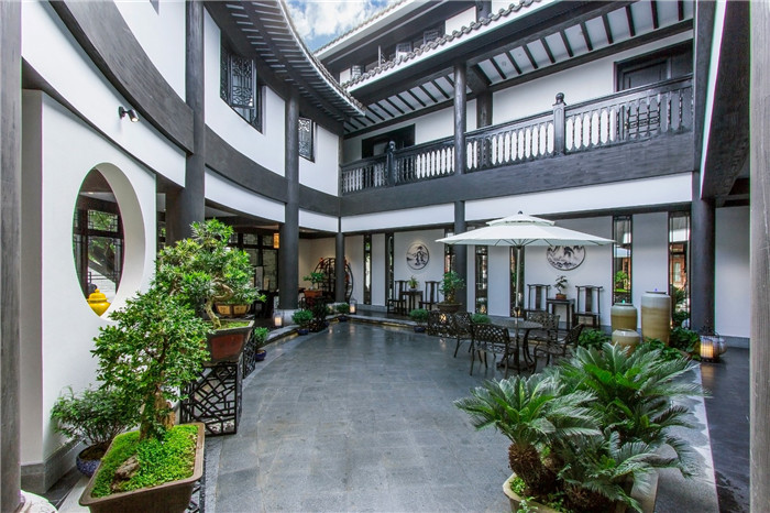 勃朗中式酒店裝修公司推薦望月中式酒店庭院設(shè)計(jì)方案 勃朗中式酒店裝修公司推薦望月中式酒店庭院設(shè)計(jì)方案