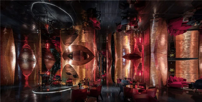 在復(fù)古中創(chuàng)新的The Linow創(chuàng)意精品酒店內(nèi)部酒吧設(shè)計(jì)實(shí)景圖