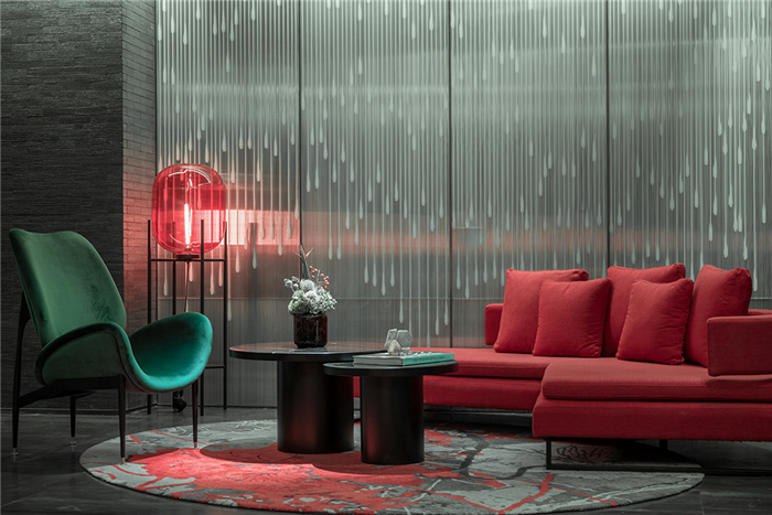 在復(fù)古中創(chuàng)新的The Linow創(chuàng)意精品酒店大堂休息區(qū)設(shè)計(jì)實(shí)景圖