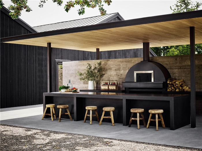 造價不高但效果極佳的國外酒店戶外餐廳改造設(shè)計圖 造價不高但效果極佳的國外酒店戶外餐廳改造設(shè)計圖