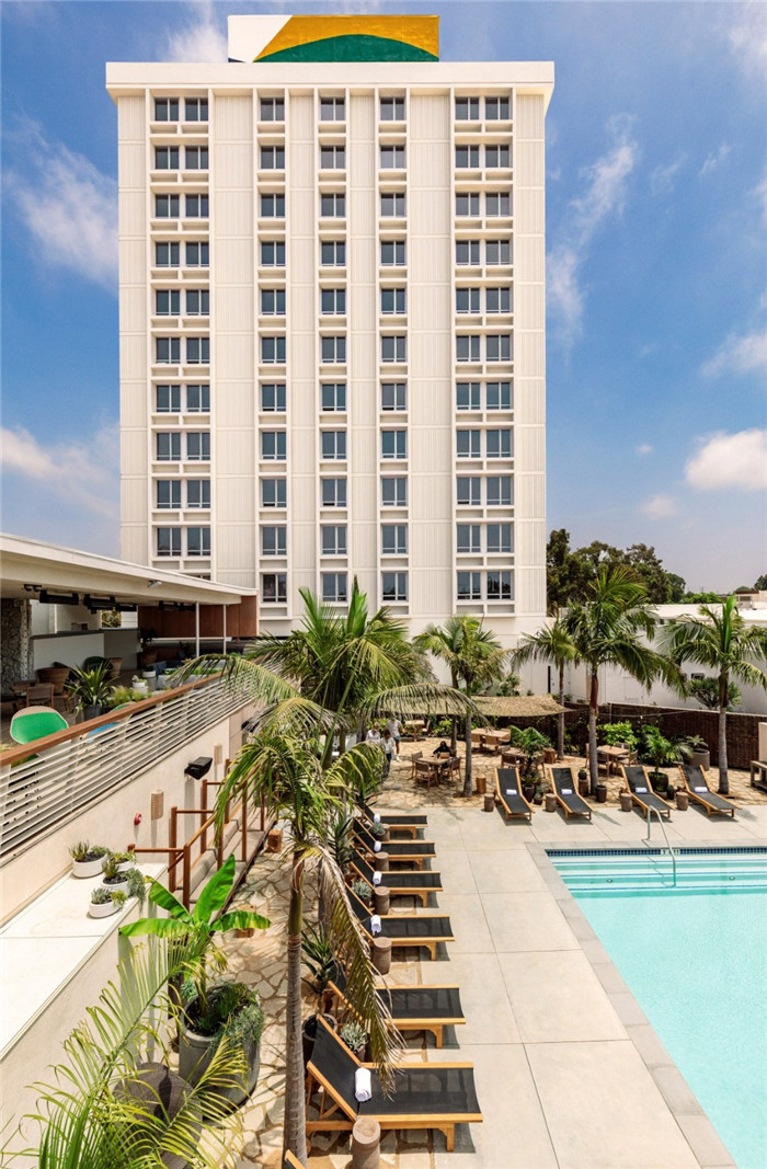 鄭州勃朗設(shè)計(jì)分享簡(jiǎn)約自然風(fēng)城市度假酒店外觀設(shè)計(jì)案例 鄭州勃朗設(shè)計(jì)分享簡(jiǎn)約自然風(fēng)城市度假酒店外觀設(shè)計(jì)案例