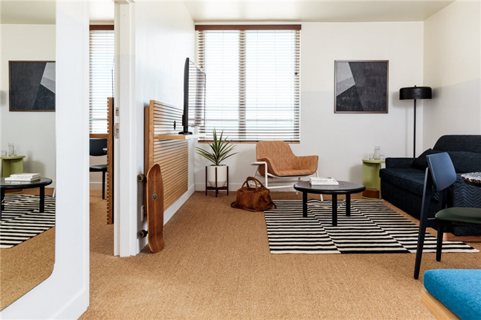 鄭州勃朗設(shè)計(jì)分享簡(jiǎn)約自然風(fēng)城市度假酒店套房客廳設(shè)計(jì)案例 鄭州勃朗設(shè)計(jì)分享簡(jiǎn)約自然風(fēng)城市度假酒店套房客廳設(shè)計(jì)案例