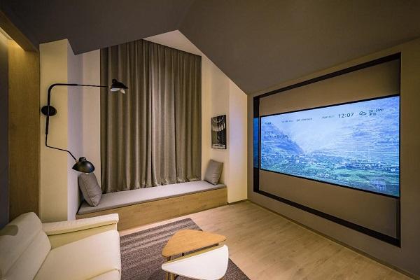 亞朵首家新知社區(qū)中心酒店——愛(ài)琴海亞朵S酒店影音主題客房設(shè)計(jì)