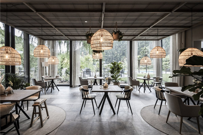 城市郊游目的地 意大利小鎮(zhèn)休閑度假酒店餐廳設(shè)計方案 城市郊游目的地 意大利小鎮(zhèn)休閑度假酒店餐廳設(shè)計方案