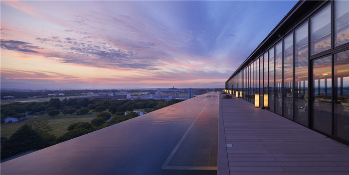 現(xiàn)代日式酒店設(shè)計 東京Sorano度假酒店無邊泳池設(shè)計賞析 現(xiàn)代日式酒店設(shè)計 東京Sorano度假酒店無邊泳池設(shè)計賞析