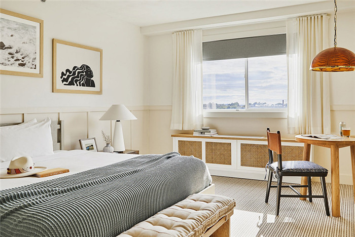 勃朗酒店翻新改造設(shè)計公司分享懷舊風酒店改造設(shè)計