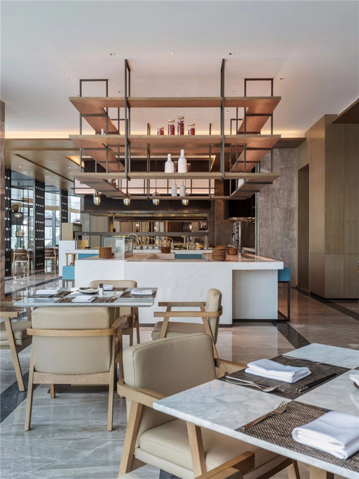 酒店全日制餐廳設(shè)計(jì)-現(xiàn)代手法演繹西蜀風(fēng)情 四川首家萬怡酒店設(shè)計(jì)賞析 酒店全日制餐廳設(shè)計(jì)-現(xiàn)代手法演繹西蜀風(fēng)情 四川首家萬怡酒店設(shè)計(jì)賞析