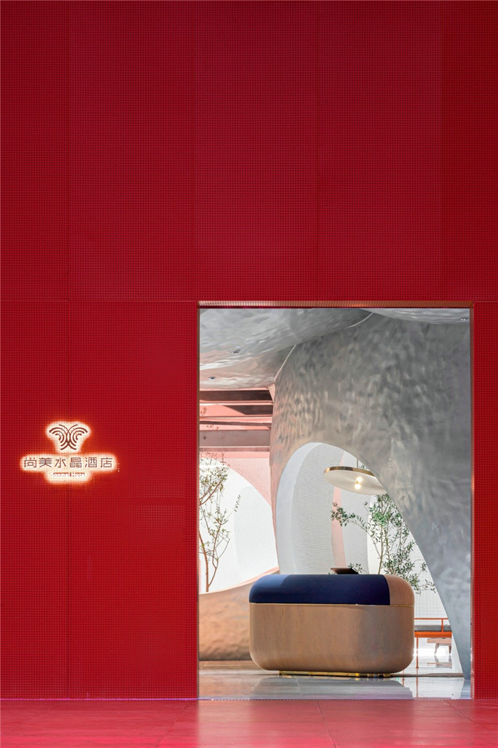 國內(nèi)最新潮藝術(shù)精品酒店設(shè)計推薦:尚美水晶酒店接待臺設(shè)計 國內(nèi)最新潮藝術(shù)精品酒店設(shè)計推薦:尚美水晶酒店接待臺設(shè)計