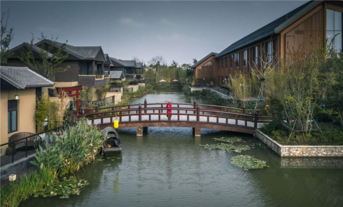 泡湯時代   國內(nèi)新開溫泉度假酒店設(shè)計(jì)大盤點(diǎn)