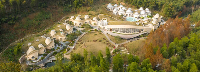 酒店建筑外觀設(shè)計-隱秘而輕松的野界小型度假村酒店設(shè)計案例