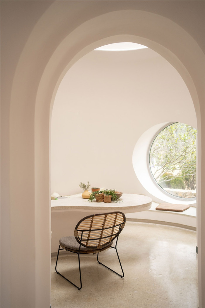 酒店客房設(shè)計-隱秘而輕松的野界小型度假村酒店設(shè)計案例