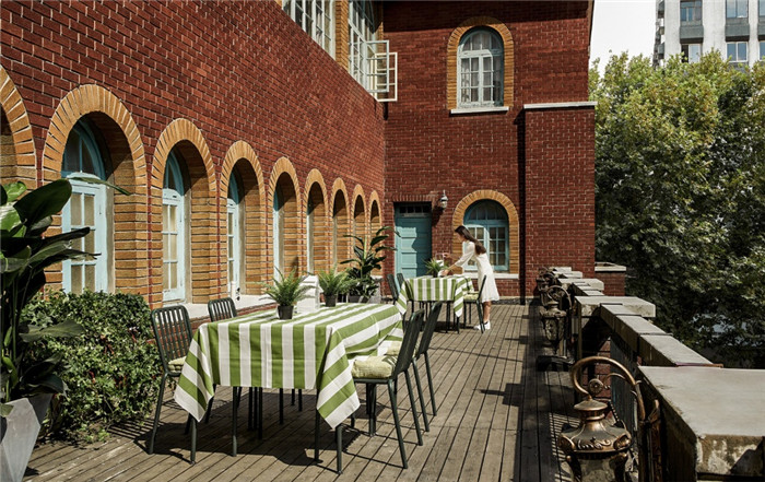 酒店露臺設(shè)計-杭州ARTDECO復古風精品酒店改造設(shè)計方案 酒店露臺設(shè)計-杭州ARTDECO復古風精品酒店改造設(shè)計方案