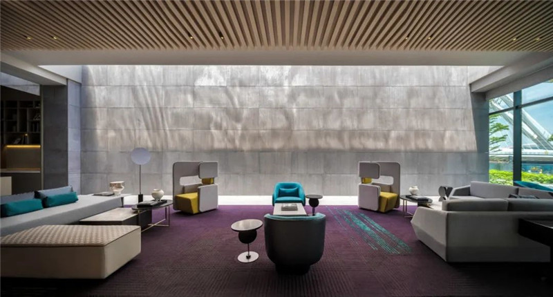 酒店大堂休閑區(qū)設(shè)計(jì)-皇冠假日酒店首家時尚年輕化五星級酒店設(shè)計(jì)賞析