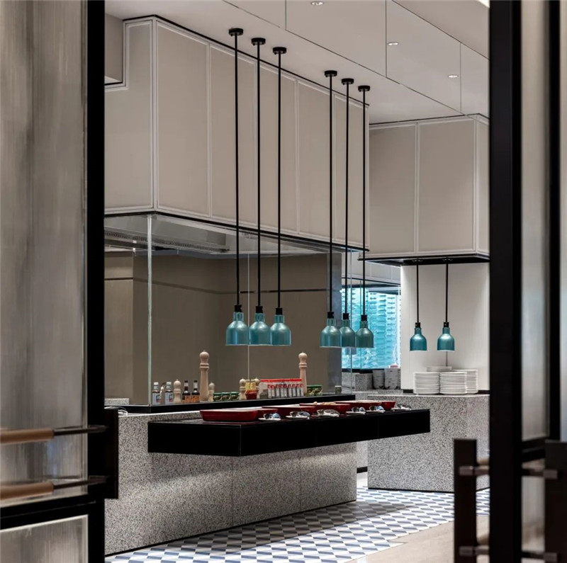 酒店全日制餐廳設(shè)計(jì)-皇冠假日酒店首家時尚年輕化五星級酒店設(shè)計(jì)賞析