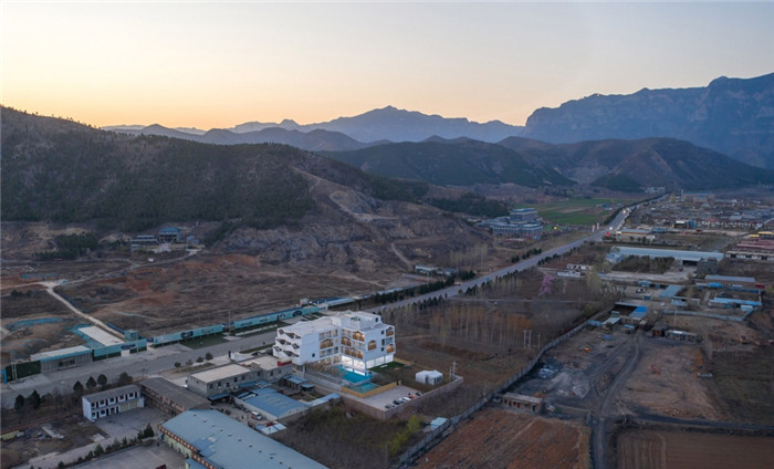 河南天空之城精品民宿酒店設(shè)計(jì)案例賞析 河南天空之城精品民宿酒店設(shè)計(jì)案例賞析