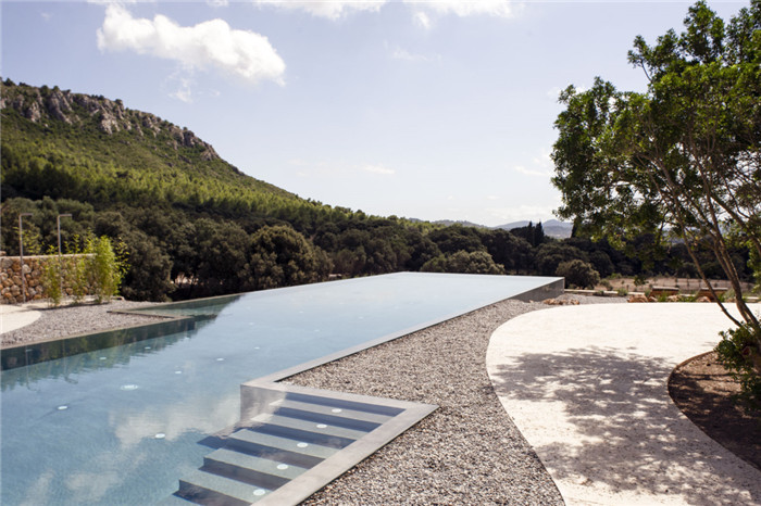 建筑師開的民宿  國外野奢型原生態(tài)民宿設(shè)計