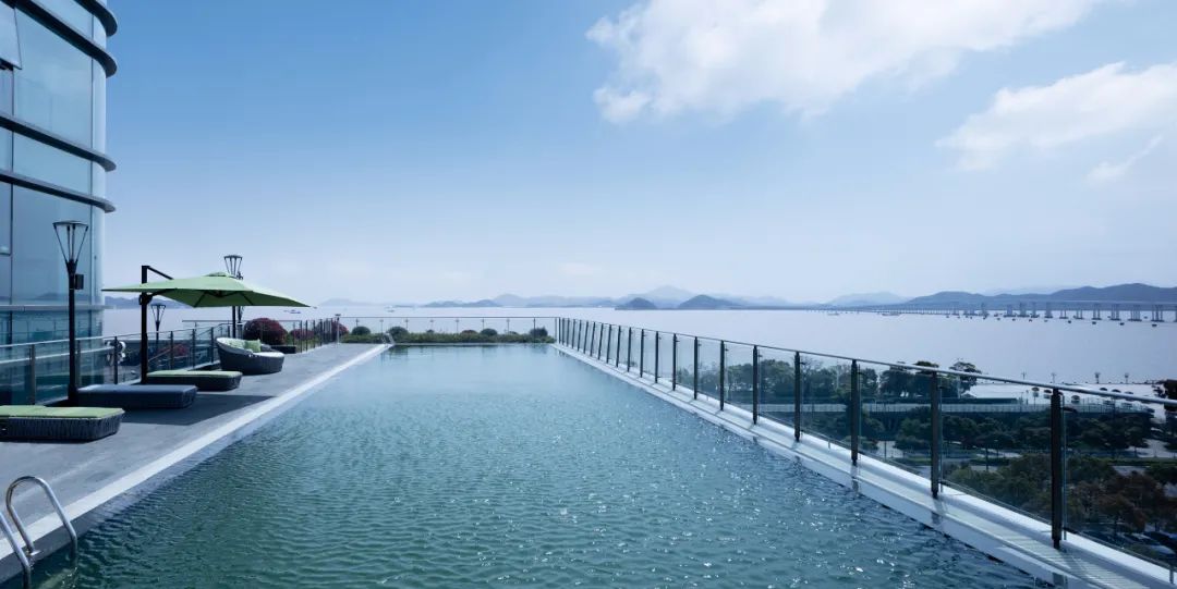 舟山三盛鉑爾曼五星級酒店泳池設計賞析