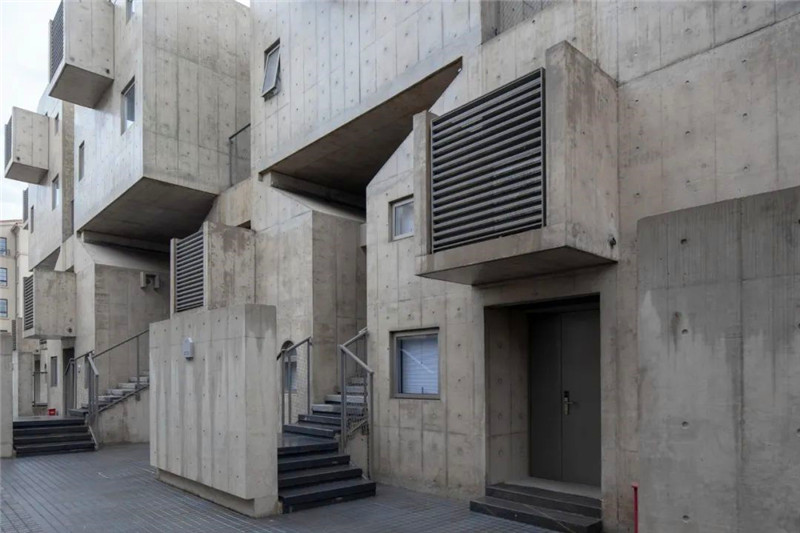 阿那亞“犬舍”旅館設(shè)計(jì) 大境設(shè)計(jì)專(zhuān)業(yè)酒店設(shè)計(jì)公司