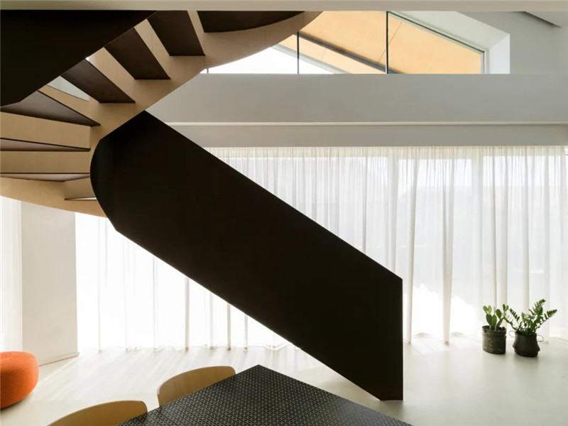 極簡主義原木風CRU精品酒店設計實景圖