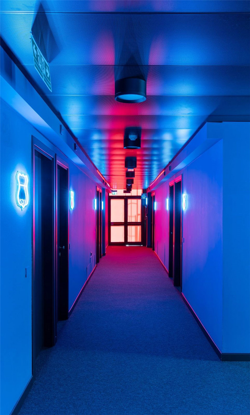 時尚工業(yè)風(fēng)STAY HOTEL精品商務(wù)酒店改造設(shè)計說明