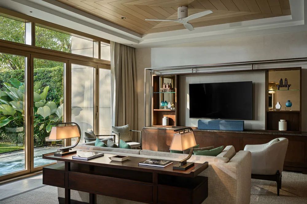 優(yōu)雅奢華的曼谷嘉佩樂城市度假酒店設(shè)計方案賞析