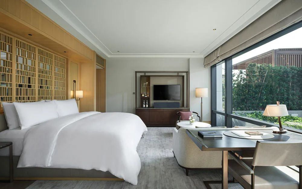 優(yōu)雅奢華的曼谷嘉佩樂城市度假酒店設(shè)計方案賞析