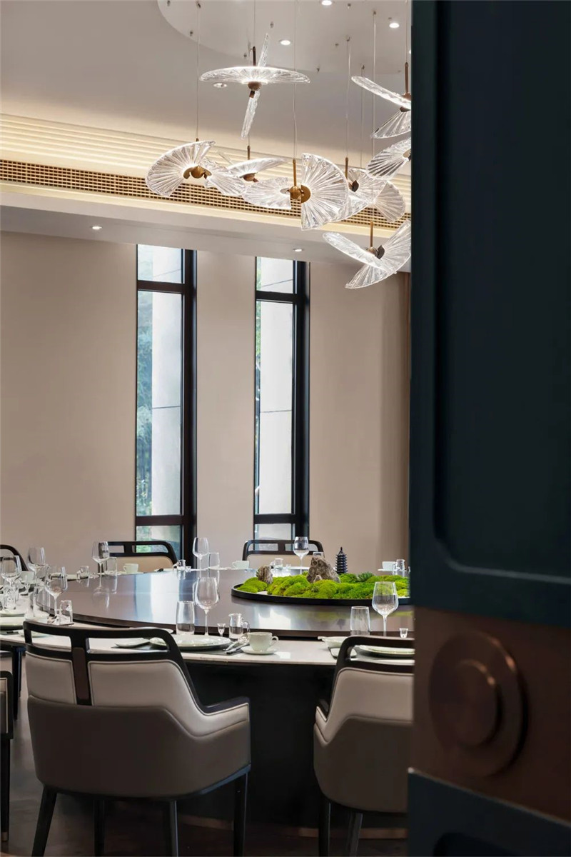 餐廳包房設計-濰坊桂水逸扉新中式五星級酒店設計案例 餐廳包房設計-濰坊桂水逸扉新中式五星級酒店設計案例