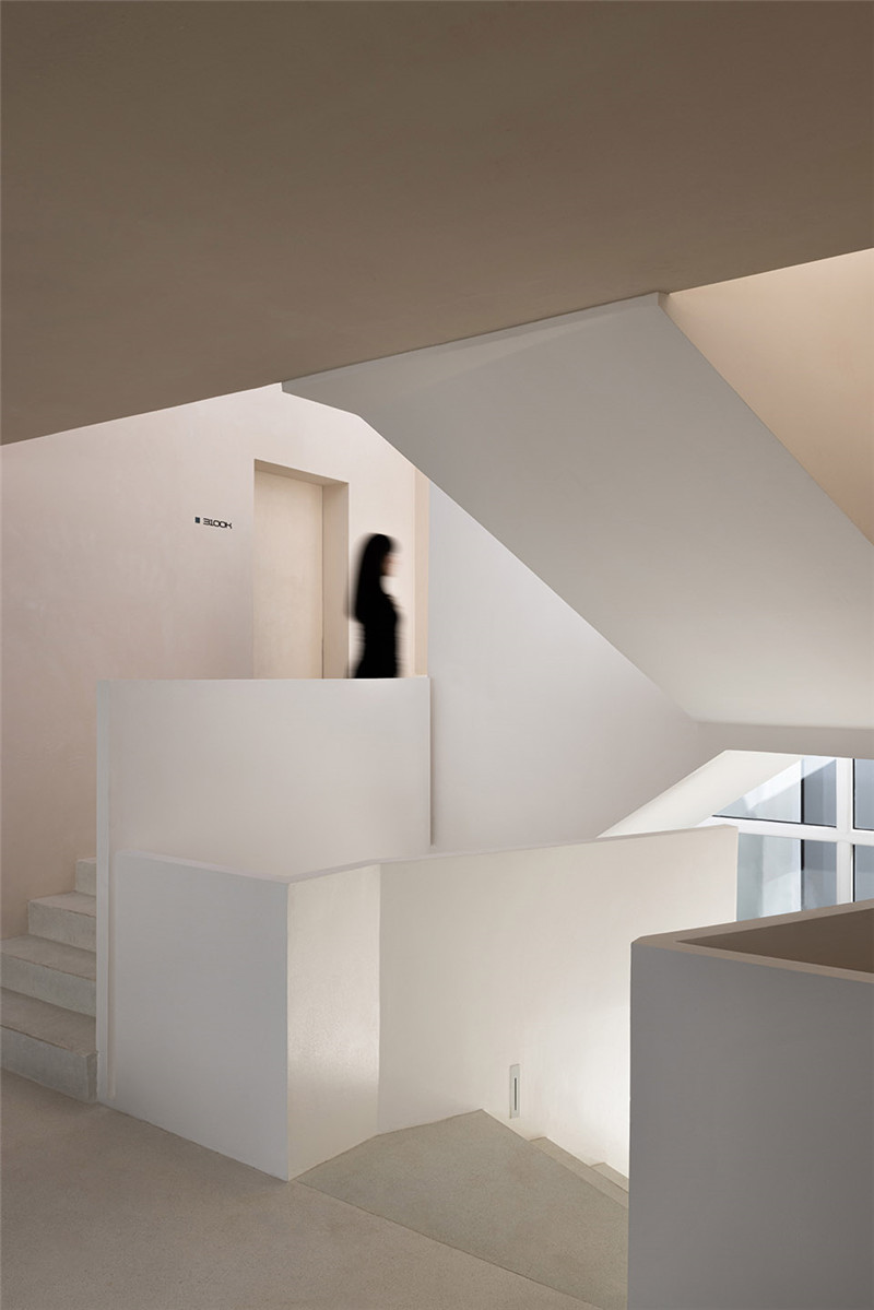 充滿藝術(shù)與情懷的大理白平衡民宿設(shè)計(jì)案例