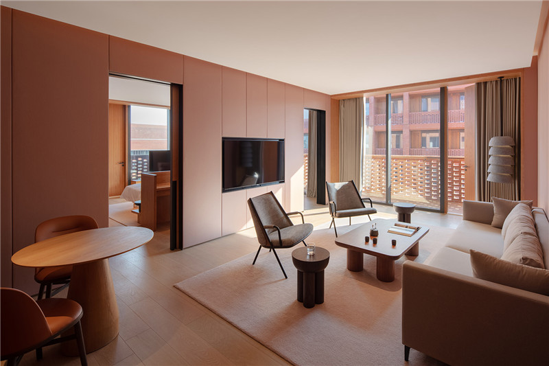 以陶瓷為主題的景德鎮(zhèn)陶溪川凱悅臻選酒店設(shè)計方案 以陶瓷為主題的景德鎮(zhèn)陶溪川凱悅臻選酒店設(shè)計方案