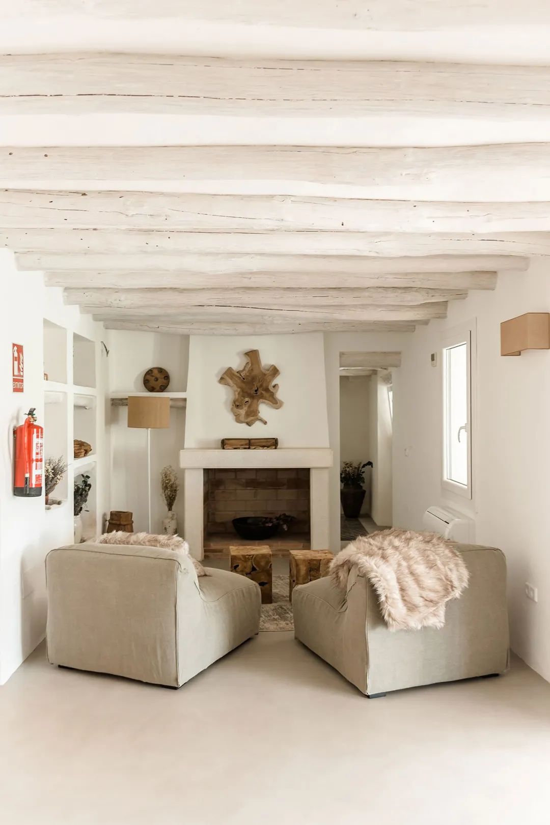 國外農舍改造成當?shù)靥厣袼拊O計案例賞析