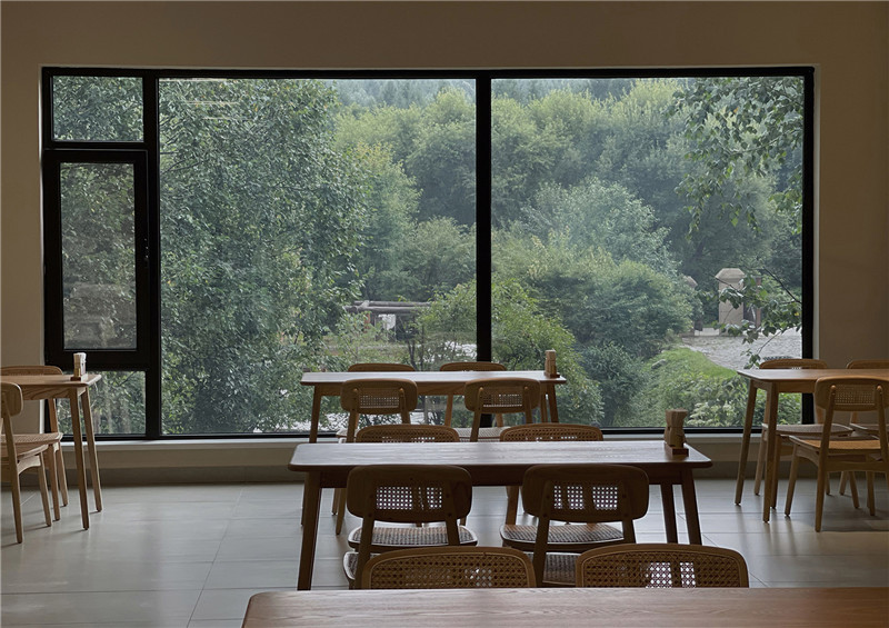 不乏生活寒地森林樹(shù)屋度假民宿設(shè)計(jì)案例 