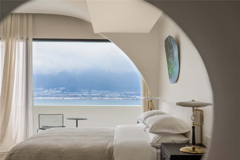 只有7間客房的大理半山海景藝術民宿設計方案