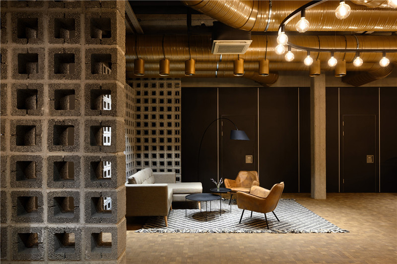 Maestoso酒店大廳翻新改造設(shè)計案例