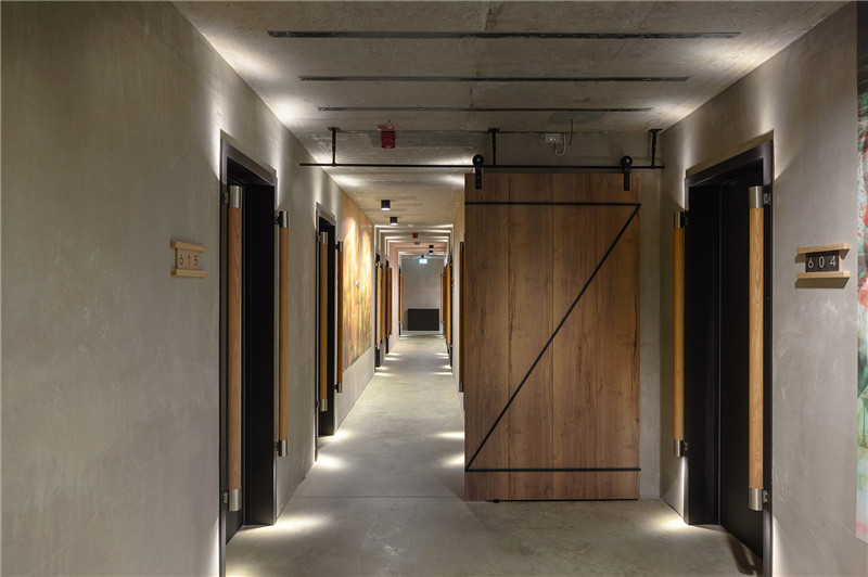 Maestoso酒店客房走廊翻新改造設(shè)計案例
