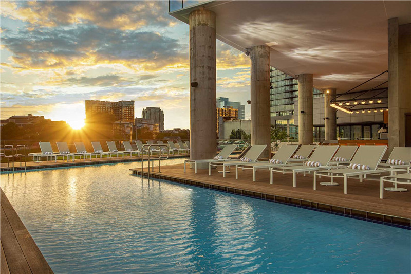 以當(dāng)?shù)匚幕癁殪`感的納什維爾W酒店翻新改造設(shè)計