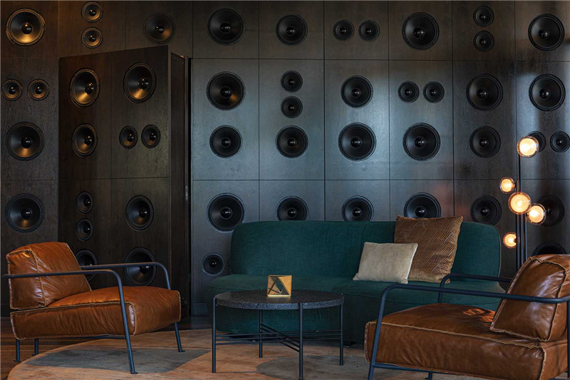 以當(dāng)?shù)匚幕癁殪`感的納什維爾W酒店翻新改造設(shè)計