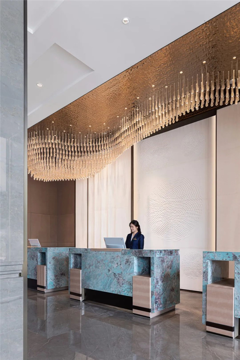 以珠寶為主題的眾恒隆國際酒店設(shè)計(jì)賞析 以珠寶為主題的眾恒隆國際酒店設(shè)計(jì)賞析