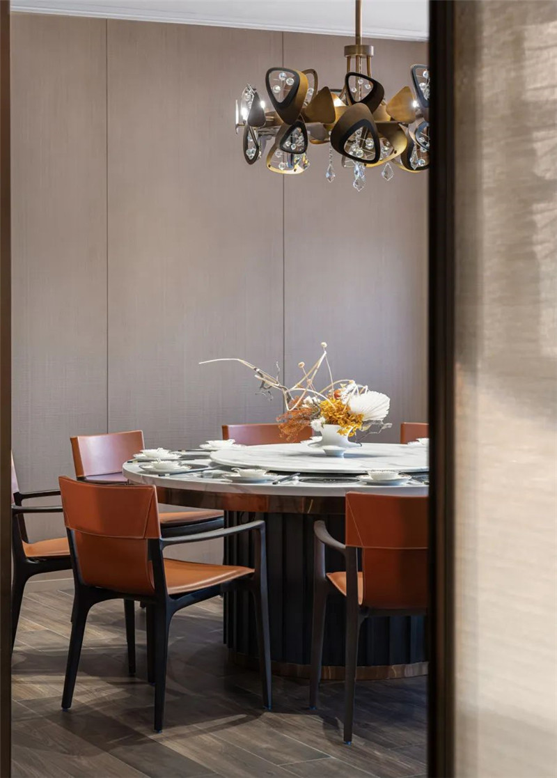 以珠寶為主題的眾恒隆國際酒店設(shè)計(jì)賞析 以珠寶為主題的眾恒隆國際酒店設(shè)計(jì)賞析