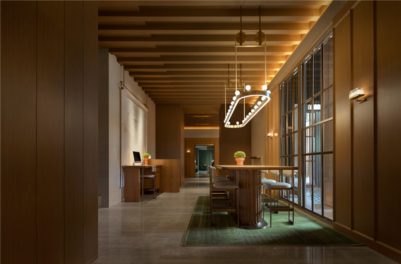 以劇場為主題的深圳南山希爾頓歡朋酒店設(shè)計方案 以劇場為主題的深圳南山希爾頓歡朋酒店設(shè)計方案