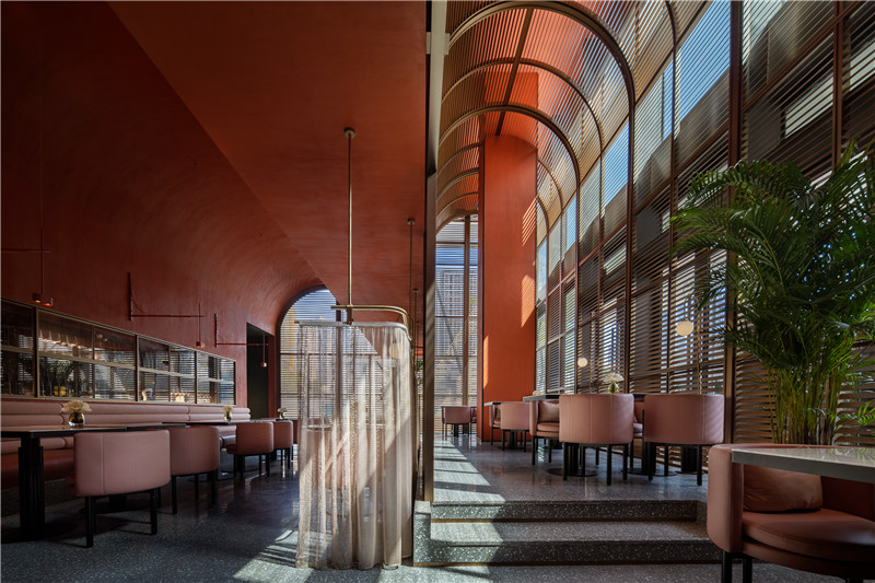 以劇場為主題的深圳南山希爾頓歡朋酒店設(shè)計方案 以劇場為主題的深圳南山希爾頓歡朋酒店設(shè)計方案