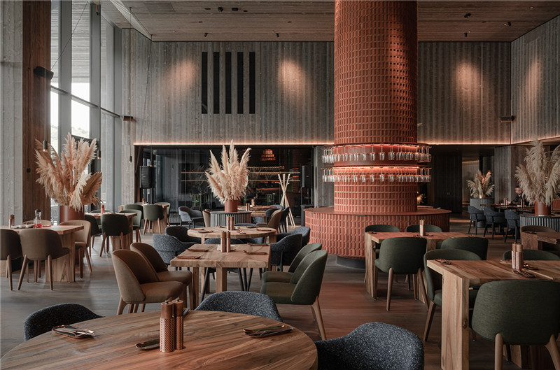 烏克蘭艾米麗大酒店Terra餐廳設(shè)計(jì)方案