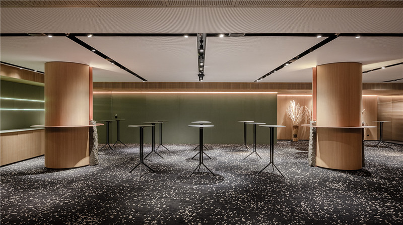 簡(jiǎn)約而實(shí)用的艾米麗酒店會(huì)議廳設(shè)計(jì)方案