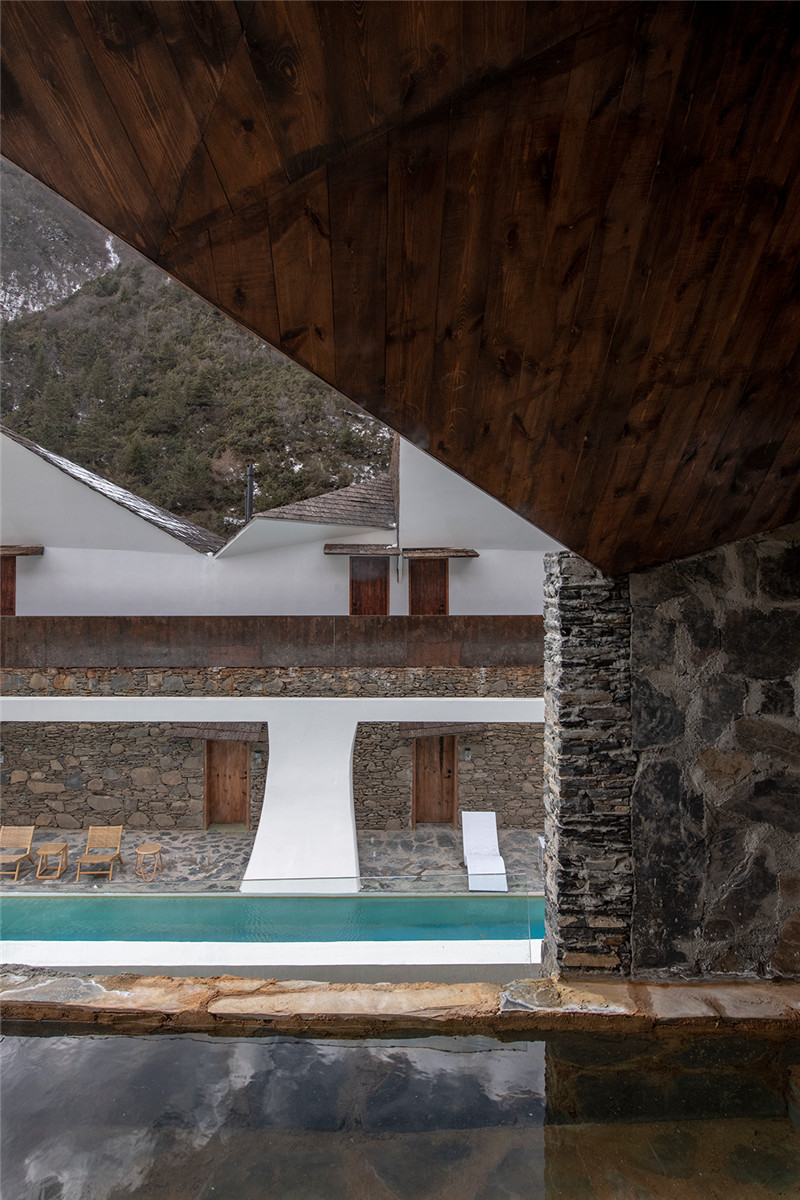 四川康定RGB特色野奢溫泉民宿改造設(shè)計 四川康定RGB特色野奢溫泉民宿改造設(shè)計